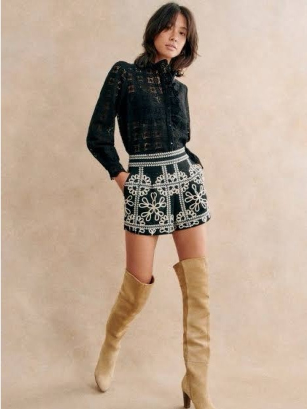 EUC Sézane Carmen Shorts in Black With Ecru Embroidery Size 2/34